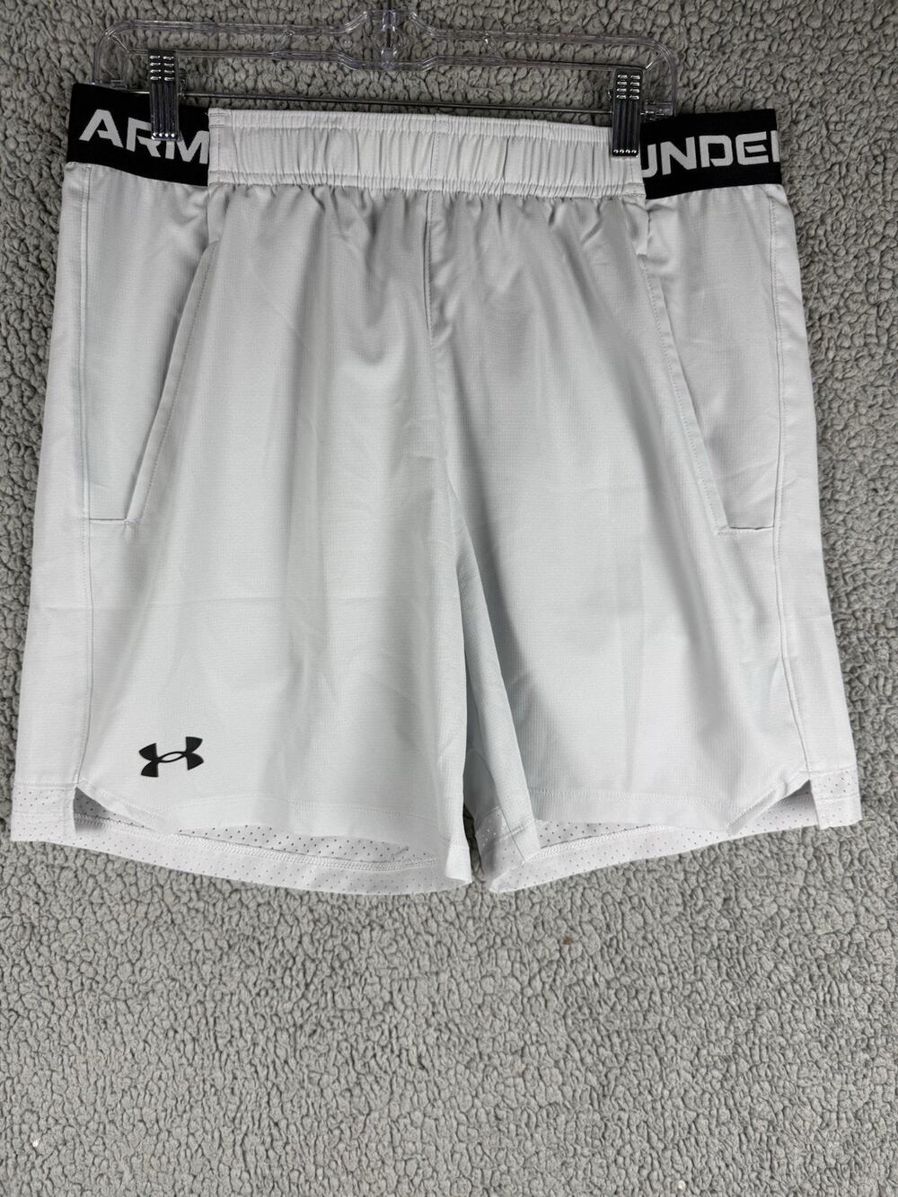 Under Armour Men's Vanish Woven 6" Shorts Size Large NWT